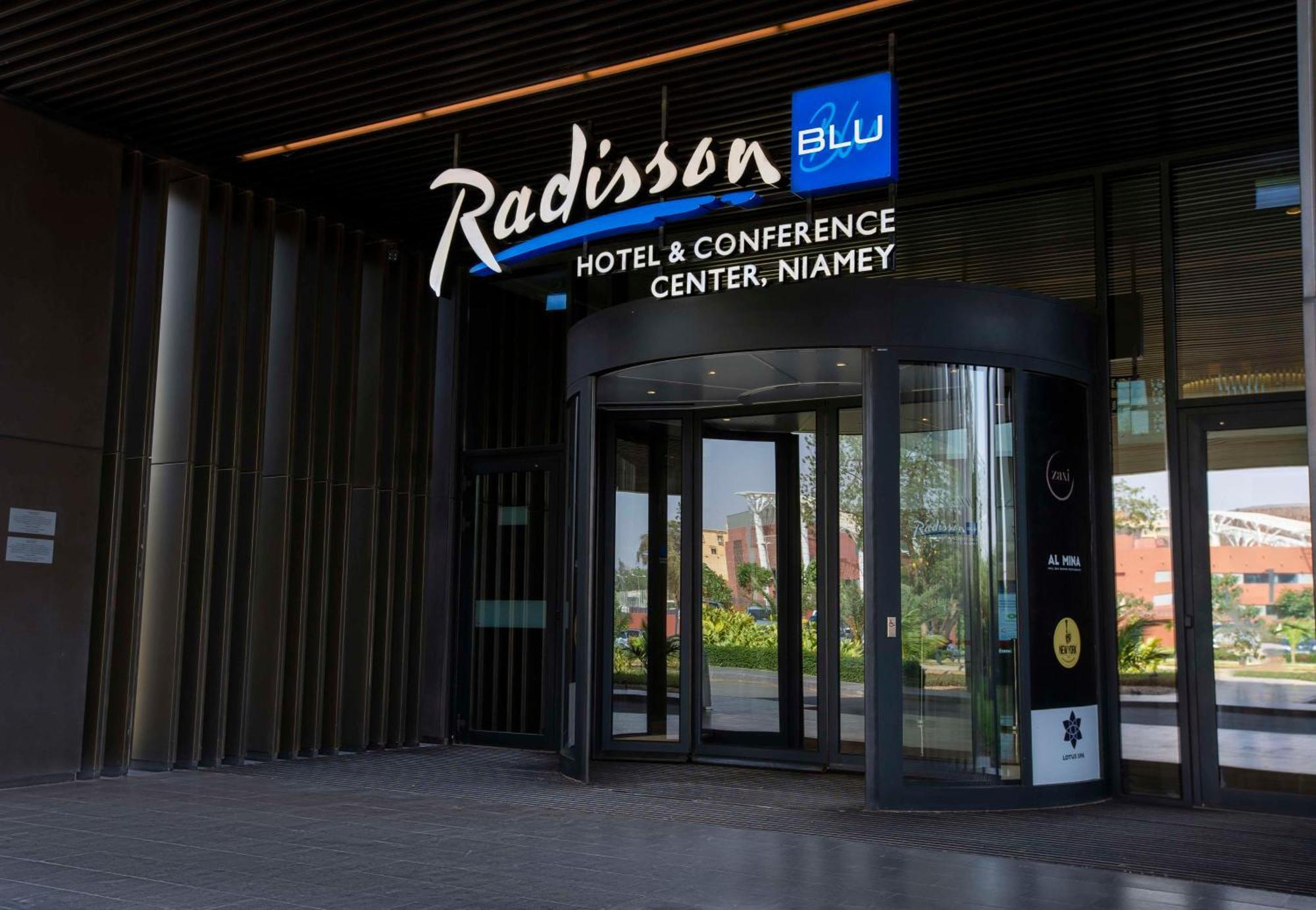 Radisson Blu Hotel & Conference Center, Niamey Exterior photo